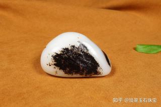和田玉原石分类及收藏