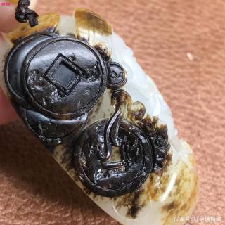 和田玉籽料之中的至尊宝,它就是黑皮籽料